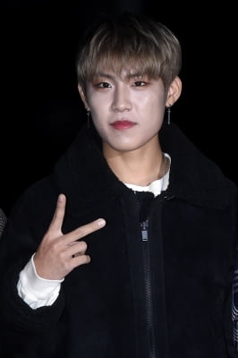 [포토] 워너원 박우진, '브이도 멋지게~'