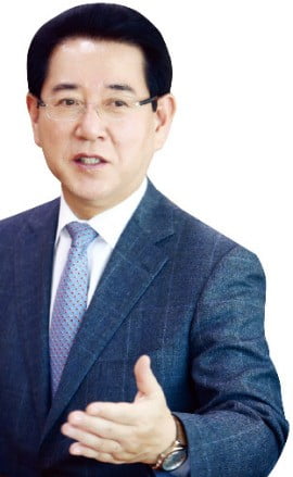 [인터뷰] 김영록 전남지사 "700억 투자…새천년 이끌 인재 키운다"