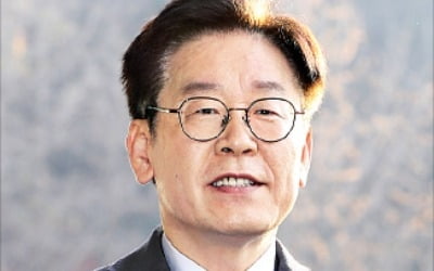 이재명 "경찰의 표적수사" 반발…친문 일각 "탈당 뒤 오해 풀어라"