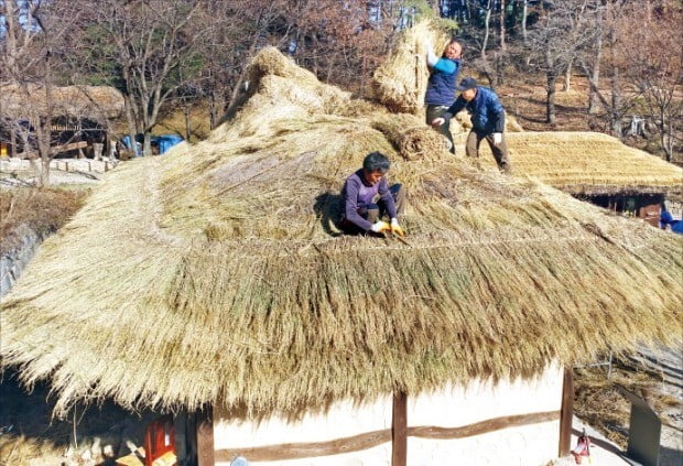 초가집의 겨울나기