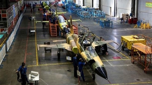 '美 제재 임박' 이란, 자체개발 전투기 대량생산 시작