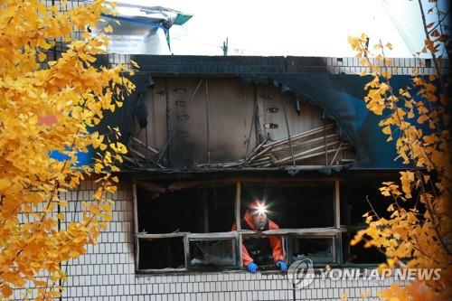 고시원화재 '기러기 아빠' 생존자 "한푼이라도 아끼려 장기투숙"