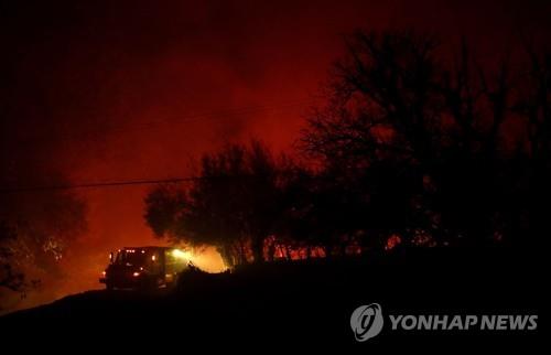 북캘리포니아 산불 오늘 고비…남부에선 일부 대피령 해제