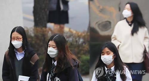 수능일 미세먼지 '주의'…교육부 "시험 중에도 마스크 허용"