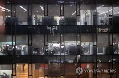 '민영화' KT·포스코, CEO 평균 재임기간 30대그룹 중 최하위