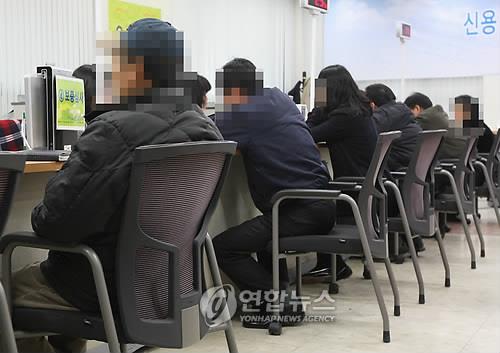 "연체 바로갚아도 신용등급에 악재…휴대폰 할부미납도 불이익"