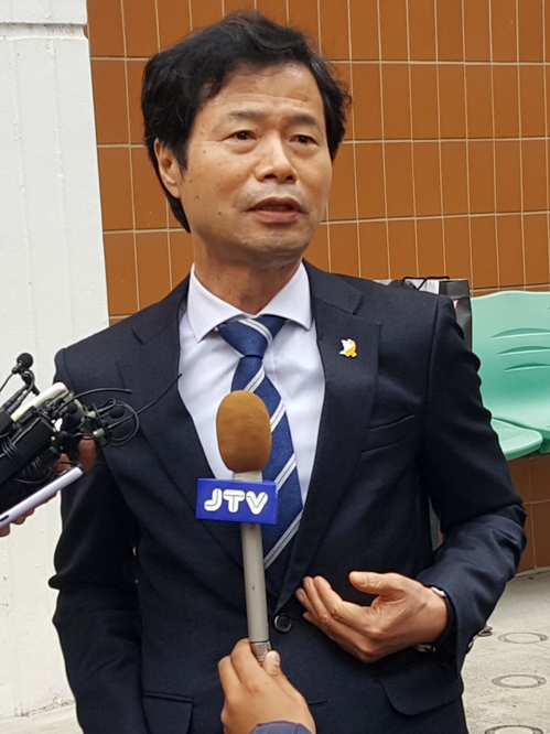 '인사 부당개입' 무죄 전북교육감 항소심서 벌금 1000만원