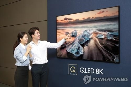 "8K 시대 이르다?"…4배 선명 초고화질TV 전망 놓고 '갑론을박'