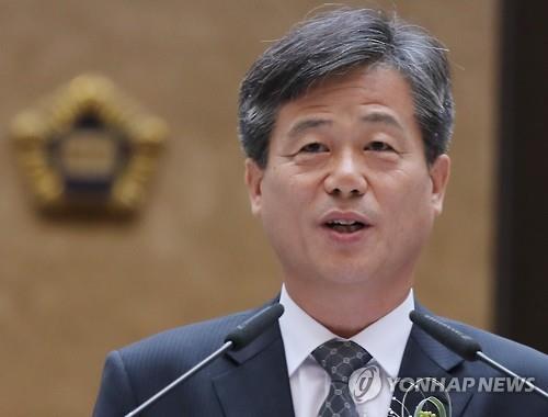 검찰 '사법농단' 박병대·고영한 전 대법관 구속영장 검토