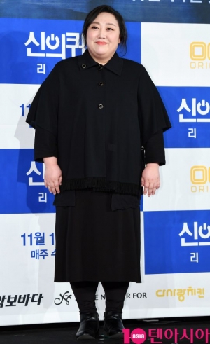 [TEN PHOTO]박준면 &#39;법의학팀 정신적인 지주&#39;