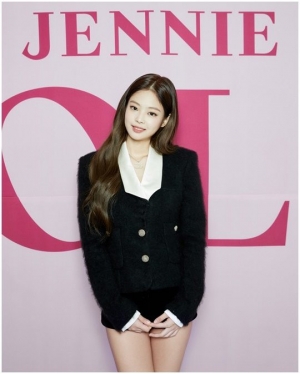 제니, &#39;솔로&#39; 아이튠즈 월드와이드송 차트 1위…韓 여자 솔로 &#39;최초&#39;