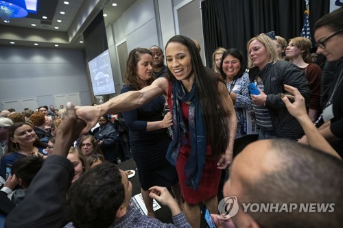 美중간선거 '女風당당'…하원서 '역대최다' 여성의원 기록 눈앞