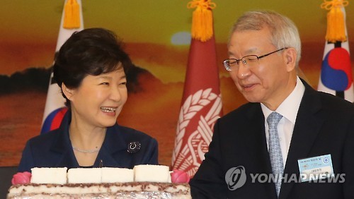 양승태 사법부, 靑인사에도 개입 정황…법무비서관 '자체 선발'