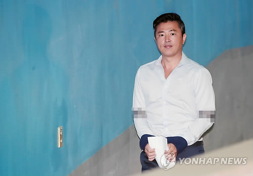 '관세청 인사개입' 고영태 2심 1년6개월로 형량↑…"반성 없어"