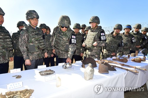 정경두 "임종석 DMZ방문 시 GP통문 번호 유출, 군사기밀 아니다"