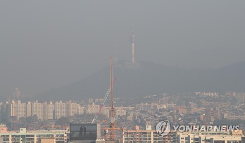 다시 찾아온 초미세먼지 공포…전국 대부분 지역 '나쁨'