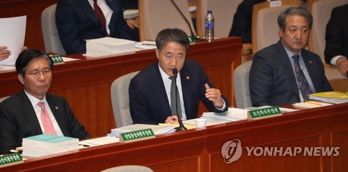 野 "김동연, 좌편향적 정책 비판한 것" 與 "언론이 갈등 조장"