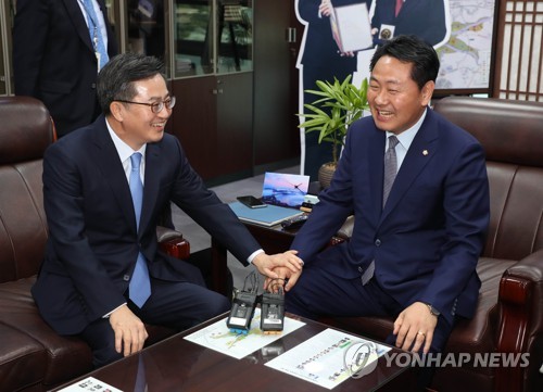 물러나는 김동연, 야3당 찾아 "내가 예산 마무리"…협조 당부