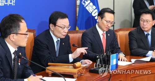 민주 "국회 보이콧? 공허한 엄포 멈춰라"…한국·바른미래 맹공