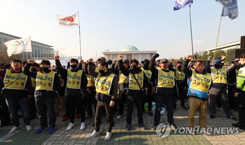 "기간제·파견 제한하니 용역·도급직↑…고용 규모는↓"