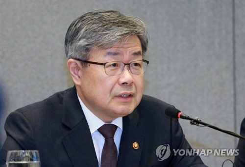 이재갑 "탄력근로제, 합리적 개선 방안 도출되도록 노력"