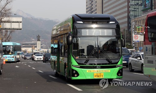 마치 지하철 탄듯…조용하고 흔들림 없는 서울 첫 전기버스