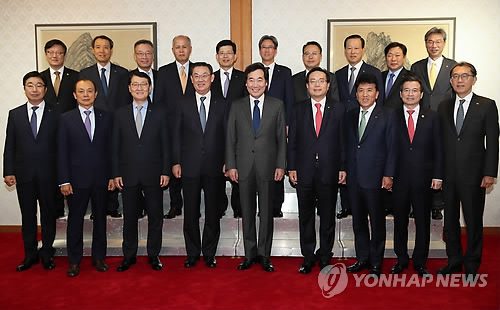 이총리, 은행장들에 "법제도 정비 더 할 건 없는지 제안해달라"