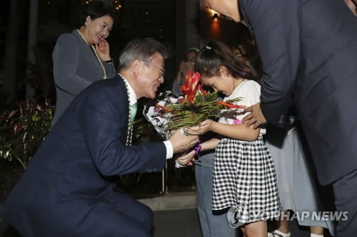 문대통령-파푸아뉴기니 총리 정상회담…교역·투자 확대 논의