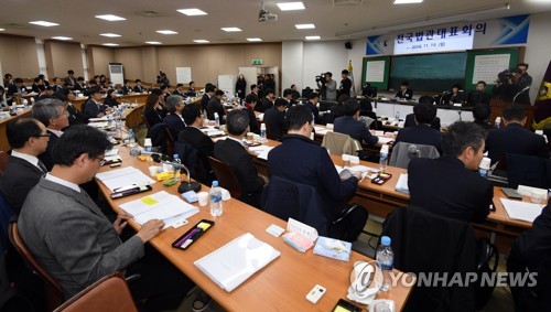 민주·평화·정의 "법관탄핵 논의가능"…한국·바른미래 신중론