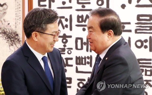 김동연, 하위20％ 소득 감소에 "일자리예산으로 분배 개선"