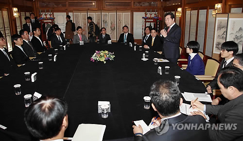 이총리 "게임업계 내부 양극화·각종 규제 해결해야"