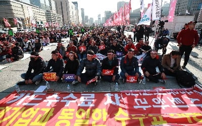 카드노조·중소상인과 공동요구안 마련 추진…'을의 갈등' 잦아들까