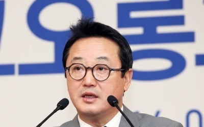 코오롱그룹 '4세 경영' 본격화…이웅열 '23년 회장직' 내려놔