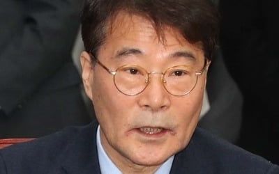 장하성 "'국가 경제위기' 표현은 굉장히 과한 해석"