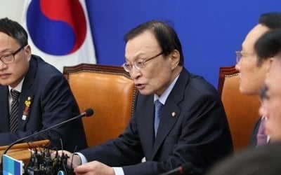 이해찬 "'20조 삭감' 한국당 주장…예산안 무너뜨리려는 것"