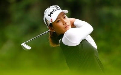 LPGA 블루베이 태국선수들 상위권 점령…최운정 공동 4위로 출발