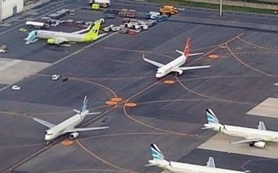 국토부 "김해공항 확장안 검토 한국공항공사에 지시"