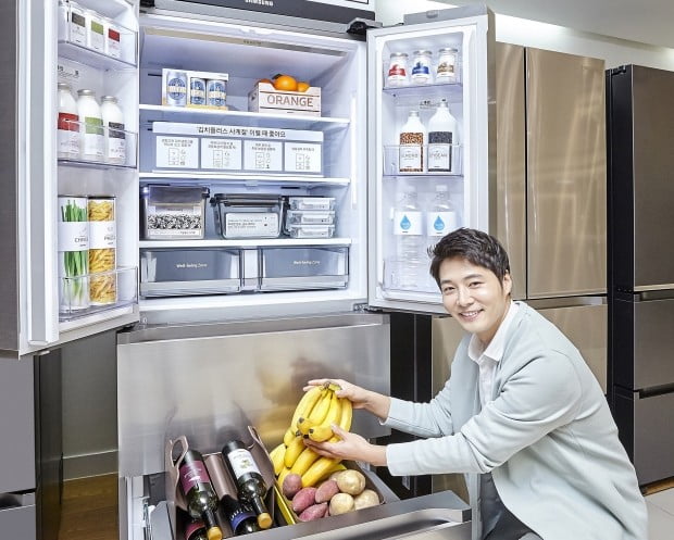 [이슈+] 냉장고 대신 '김치냉장고' 택하는 소비자들…왜?