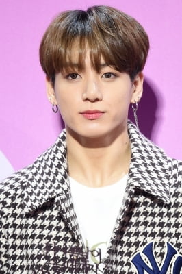 [포토] 방탄소년단 정국, '점점 더 멋있어지네~' (멜론뮤직어워드)