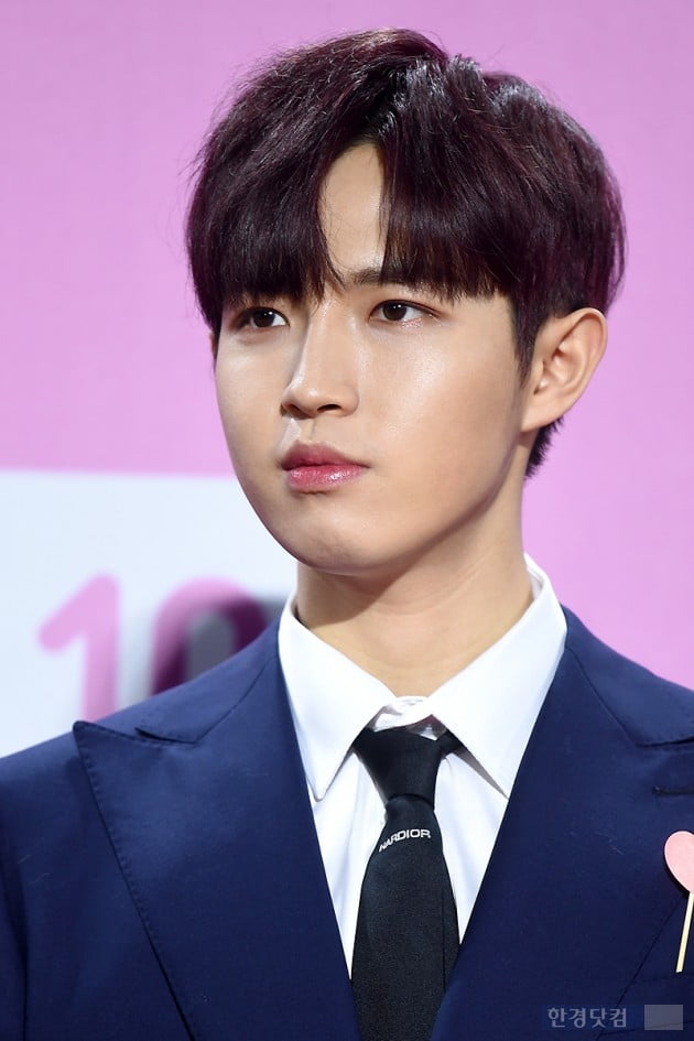 [포토] 워너원 김재환, '워너블 마음 녹이는 눈빛' (멜론뮤직어워드)