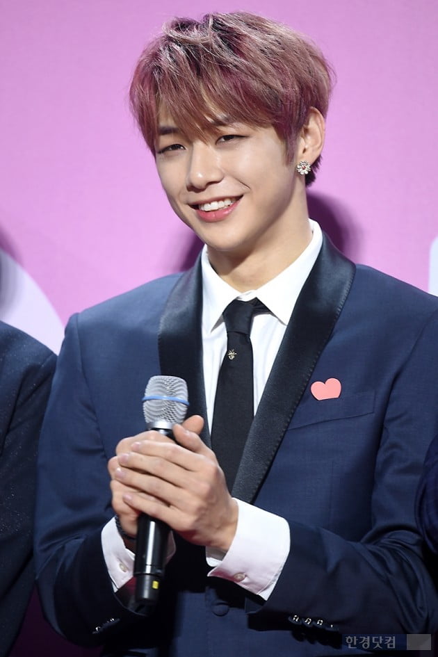 [포토] 워너원 강다니엘, '귀여운 미소~' (멜론뮤직어워드)