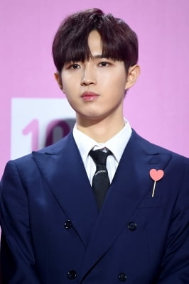 [포토] 워너원 김재환, '감탄을 부르는 멋짐' (멜론뮤직어워드)