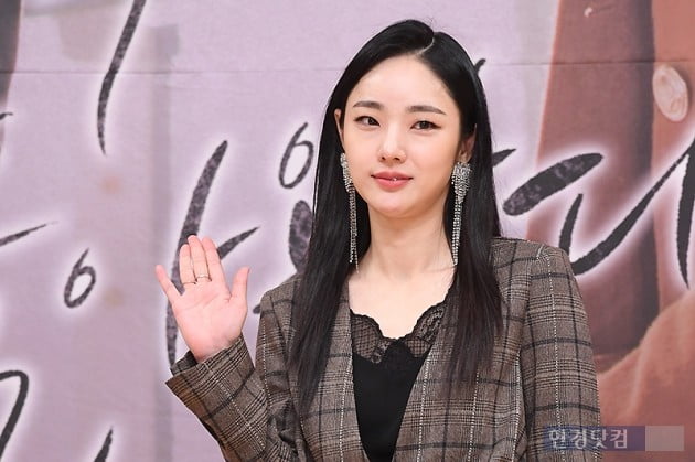 [포토] 박아인, '눈 뗄 수 없는 아름다운 미모'