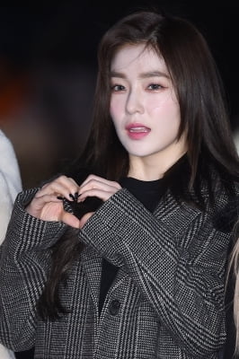 [포토] 레드벨벳 아이린, '사랑스럽게 하트~'