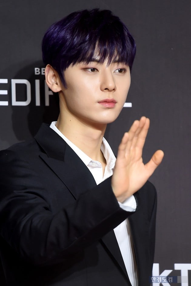 [포토] 워너원 황민현, '눈길 사로잡는 멋진 모습' (2018 MAMA)