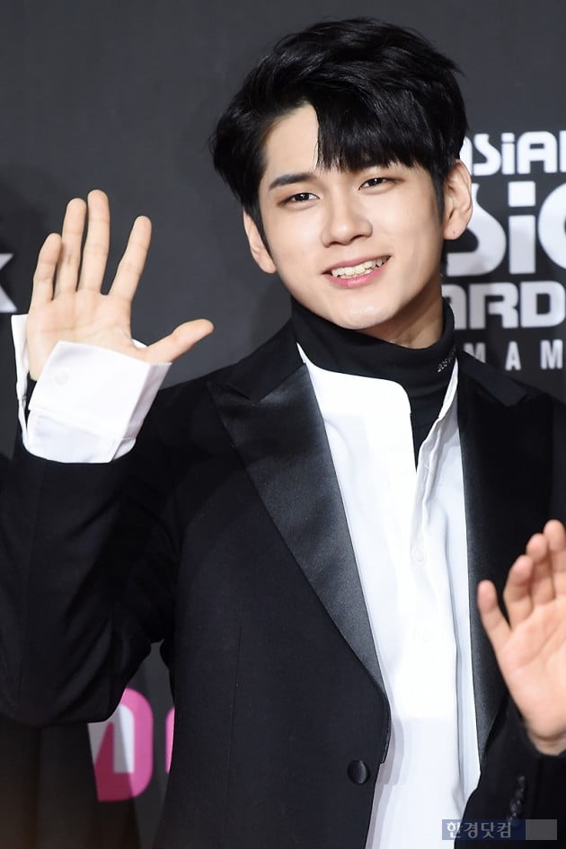 [포토] 워너원 옹성우, '미소가 멋진 남자' (2018 MAMA)