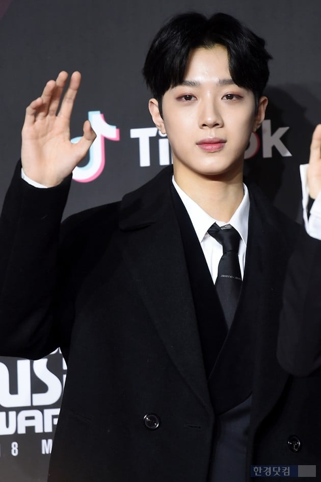 [포토] 워너원 라이관린, '손만 들어도 멋지네~' (2018 MAMA)