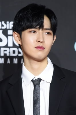 [포토] 워너원 김재환, '부드러운 모습에 시선강탈' (2018 MAMA)