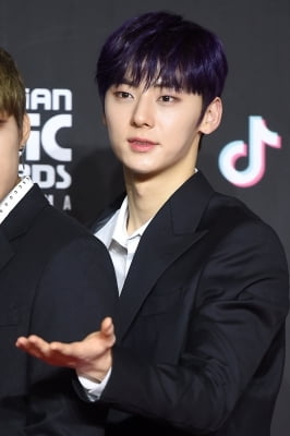 [포토] 워너원 황민현, '오늘도 잘생김' (2018 MAMA)