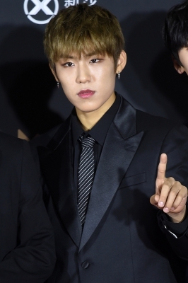  워너원 박우진, '상남자 눈빛'